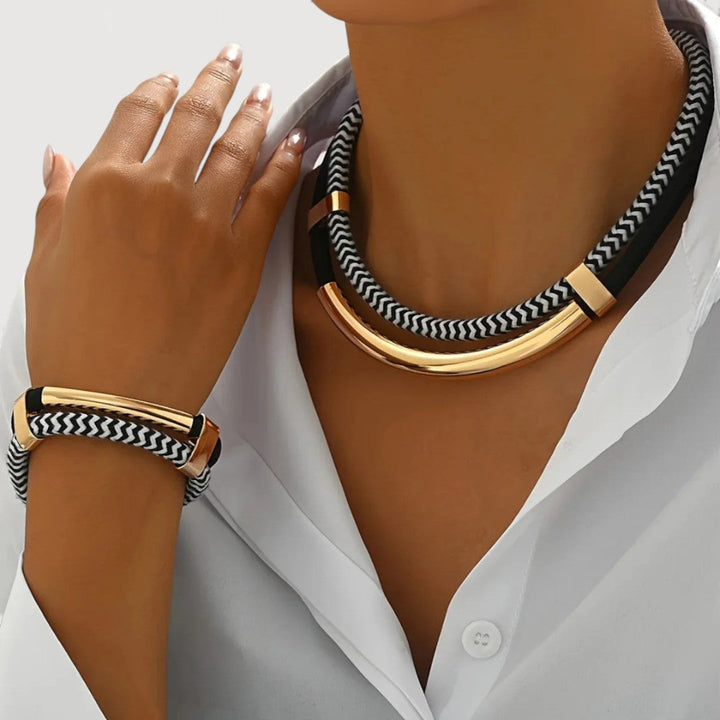 LAURA – MODERN JEWELLERY SET