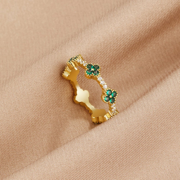 IVY – LUCKY CLOVER RING