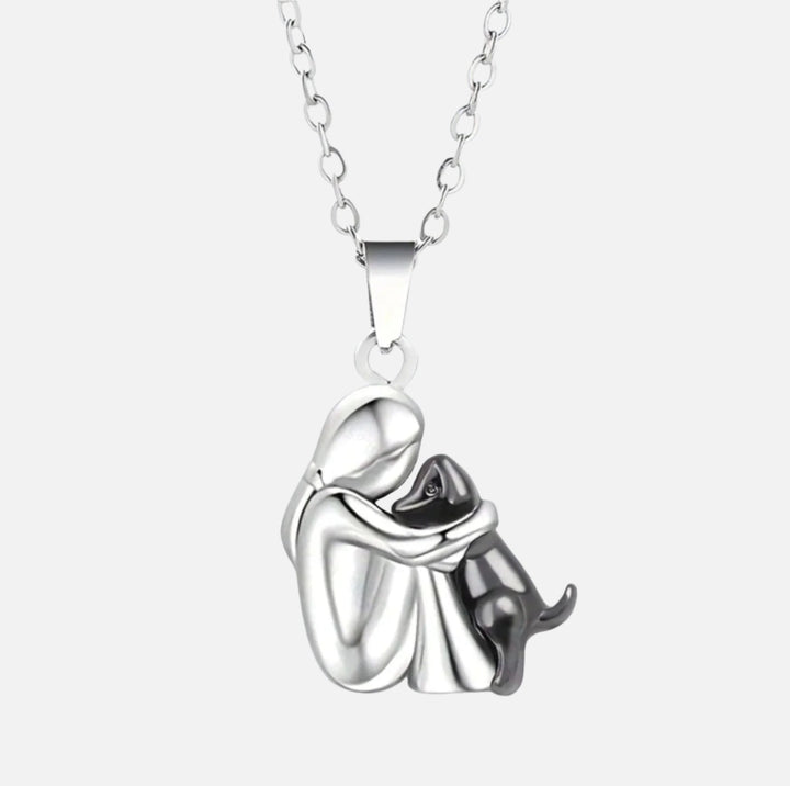 EMMIE – DOG EMBRACE NECKLACE