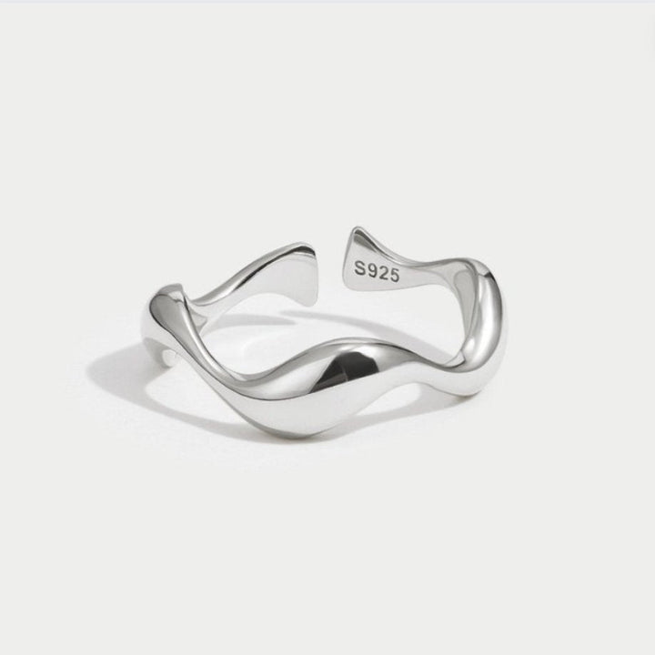 NOVA – MINIMALIST RING