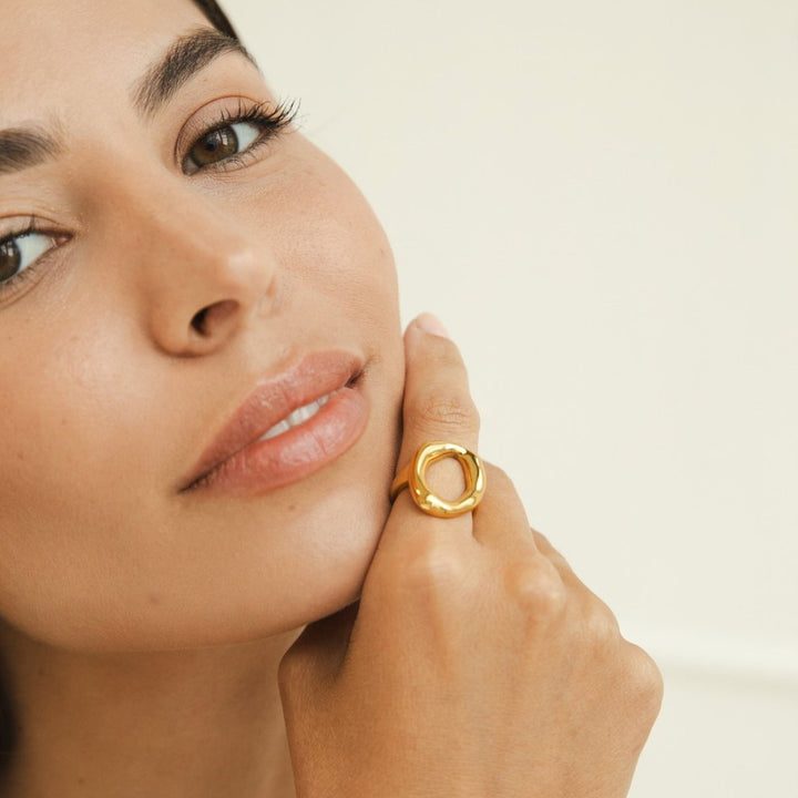 OPHELIA – MELTED GOLD RING